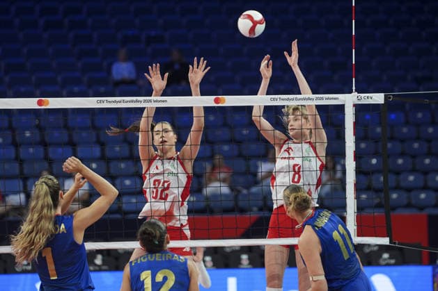 Poland v Portugal - CEV EuroVolley 2026 ISTANBUL, TURKIYE - AUGUST 31: Maja Koput (32) of Poland in action against Julia Kavalenka (11) of Portugal during the 2026 CEV Women s European Volleyball Championship Round of 16 match between Poland and Portugal at Sinan Erdem Sports Hall in Istanbul, Turkiye, on August 31, 2026. Beyza Comert Anadolu Istanbul Turkey. Editorial use only. Please get in touch for any other usage.  Copyright: x2026xAnadoluxBeyzaxComertx