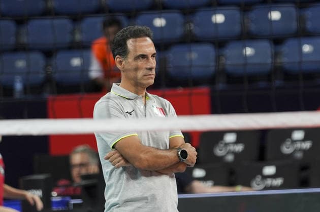 Poland v Portugal - CEV EuroVolley 2026 ISTANBUL, TURKIYE - AUGUST 31: Hugo Silva, head coach of Portugal looks on during the 2026 CEV Women s European Volleyball Championship Round of 16 match between Poland and Portugal at Sinan Erdem Sports Hall in Istanbul, Turkiye, on August 31, 2026. Beyza Comert Anadolu Istanbul Turkey. Editorial use only. Please get in touch for any other usage.  Copyright: x2026xAnadoluxBeyzaxComertx