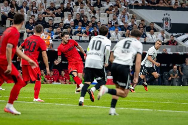 Besiktas JK vs Corum FK Trendyol Super League 3rd week Leandro Trossard of Besiktas JK in action during the Trendyol Super League 3nd week match between Besiktas JK and Corum FK at Tupras Stadium on August 31th, 2026. Istanbul Turkey  Copyright: xBurakxBasturkx