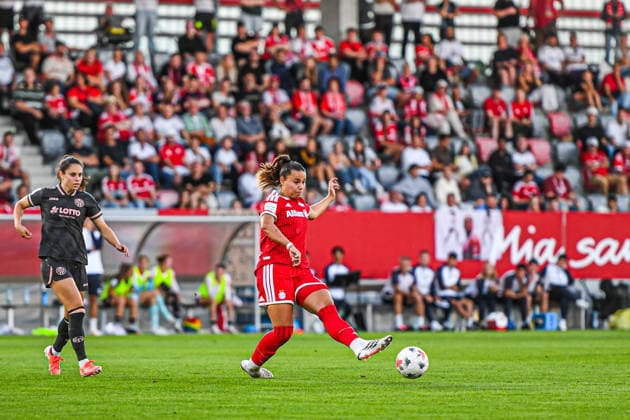 31.08.2026, München, Deutschland. Google Pixel Frauen-Bundesliga: FC Bayern München Frauen gegen 1. FSV Mainz 05 Frauen am FC Bayern Campus. Erstes Heimspiel des FC Bayern München in der Saison 2026 27. Lena Oberdorf (FC Bayern Frauen) *** August 31, 2026, Munich, Germany Google Pixel Women s Bundesliga: FC Bayern Munich Women vs. 1. FSV Mainz 05 Women at the FC Bayern Campus FC Bayern Munich s first home game of the 2026–27 season Lena Oberdorf FC Bayern Women