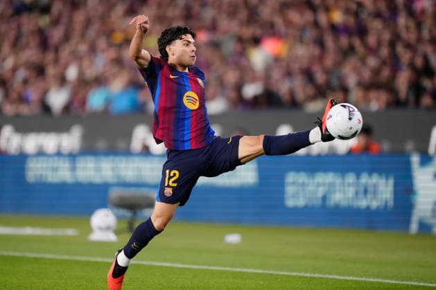 FC Barcelona, Barca v Rayo Vallecano de Madrid - LaLiga EA Sports 2026 27 Xavi Espart right-back of Barcelona and Spain controls the ball during the LaLiga EA Sports 2026 27 match between FC Barcelona and Rayo Vallecano de Madrid at Spotify Camp Nou on August 31, 2026 in Barcelona, Spain. Barcelona Spain  Copyright: xJosexBretonx originalFilename:bretonhernandez-fcbarcel260831_npKSc.jpg