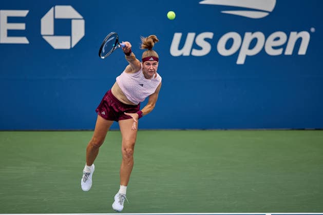 August 31, 2026, New York, New York, United States of America: Karolina Muchova of Czech Republic is serving during the 2026 US Open - Tennis Championships Tennis 2026: US Open - Tennis Championships: 1st Round: MUCHOVA 6:3 6:0 KRAUS  - ZUMAs343 20260831_zsp_s343_090 Copyright: xMathiasxSchulzx