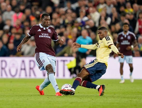 Birmingham, England, 31st August 2026. Nicolas Jackson of Aston Villa tackled by Cristhian Mosquera of Arsenal during the Aston Villa vs Arsenal Premier League match at Villa Park, Birmingham. Picture credit should read: Andrew Yates Sportimage EDITORIAL USE ONLY. No use with unauthorised audio, video, data, fixture lists, club league logos or live services. Online in-match use limited to 120 images, no video emulation. No use in betting, games or single club league player publications. SPI_039_AY_Villa_Arsenal SPI-4946-0039