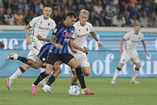 SOCCER - Serie A - Atalanta BC vs. Bologna FC Photo by IPA ABACAPRESS.COM87981922 - Gianluca Gaetano of Atalanta BC competes for the ball during the Atalanta BC vs. Bologna BFC match in the 2nd round of the 2026-27 Enilive Serie A at the New Balance Arena in Bergamo (BG), Italy, on August 31, 2026. Bergamo Italy  Copyright: xIPAxSport ABACAx