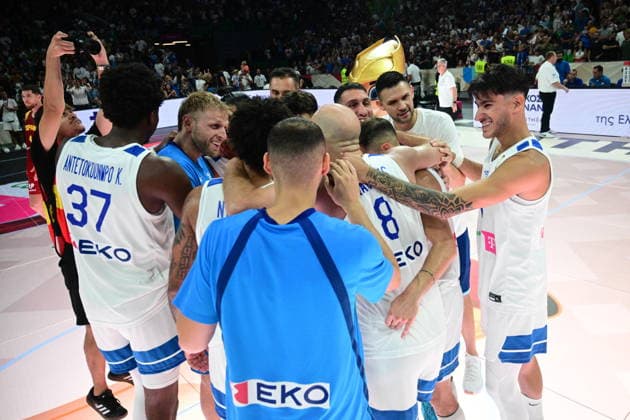 FIBA World Cup European Qualifiers - Greece vs Spain - Players of Greece celebrate after the FIBA World Cup European Qualifiers 2nd round group I basketball match between Greece and spainl held at Telekom Center Athens, Greece, on 31 August 2026. IMAGO ONE INCH PRODUCTIONS ATHENS GREECE Copyright: xOnexInchxProductionsx 7071394