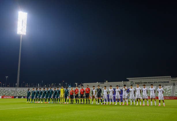 Saudi Arabia V Hong Kong, China - AFC U20 Asian Cup China 2027 Qualifiers Players and referees line up prior to the AFC U20 Asian Cup China 2027 Qualifiers match between Saudi Arabia V Hong Kong, China at Hamad Bin Khalifa Stadium in Doha, Qatar, on August 31, 2026. DOHA Qatar Copyright: xNOUSHADx