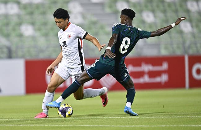 Saudi Arabia V Hong Kong, China - AFC U20 Asian Cup China 2027 Qualifiers Elyas Abu Bakr M Shaikh (R) of Saudi Arabia and Jing Yung Chun of Hong Kong, China compete during the AFC U20 Asian Cup China 2027 Qualifiers match between Saudi Arabia V Hong Kong, China at Hamad Bin Khalifa Stadium in Doha, Qatar, on August 31, 2026. DOHA Qatar Copyright: xNOUSHADx