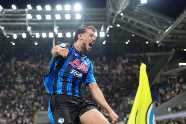 Atalanta s Lazar Samardzic celebrates after scoring 1-0 during the Serie A soccer match between Atalanta and Bologna the New Balance Arena in Bergamo, north Italy - Monday , August 31 , 2026. - Soccer  Copyright: xSpada LaPressex