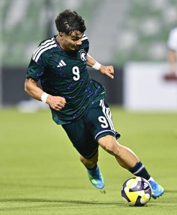 Saudi Arabia V Hong Kong, China - AFC U20 Asian Cup China 2027 Qualifiers Louay Almondher Al Abidi (L) of Saudi Arabia compete during the AFC U20 Asian Cup China 2027 Qualifiers match between Saudi Arabia V Hong Kong, China at Hamad Bin Khalifa Stadium in Doha, Qatar, on August 31, 2026. DOHA Qatar Copyright: xNOUSHADx