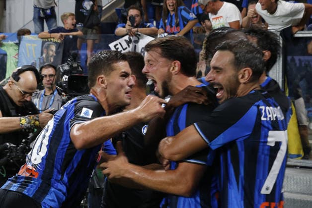 IPA87982992 - Lazar Samardzic of Atalanta BC celebrates after scoring a goal during the Atalanta BC vs. Bologna BFC match in the 2nd round of the 2026-27 Enilive Serie A at the New Balance Arena in Bergamo (BG), Italy, on August 31, 2026.  Copyright: xDavidexCasentini IPAxSportx xx 87982992