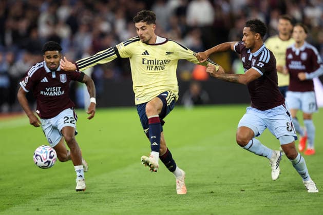 Aston Villa gegen Arsenal, 31. August 2026, Aston Premier League Fußball Aston Villa gegen Arsenal V. L. Ian Maatsen von Aston Villa, Kai Havertz von Arsenal und Boubacar Kamara von Aston Villa Foto: Charlotte Wilson Offside Aston UK  Copyright: xCharlottexWilsonx xOffsidexOffside