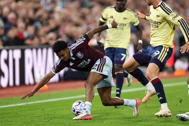 Aston Villa gegen Arsenal, 31. August 2026, Aston Premier League Fußball Aston Villa gegen Arsenal Ian Maatsen von Aston Villa Foto: Charlotte Wilson Offside Aston UK  Copyright: xCharlottexWilsonx xOffsidexOffside