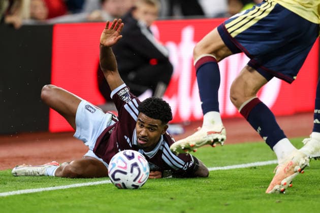 Aston Villa gegen Arsenal, 31. August 2026, Aston Premier League Fußball Aston Villa gegen Arsenal Ian Maatsen von Aston Villa Foto: Charlotte Wilson Offside Aston UK  Copyright: xCharlottexWilsonx xOffsidexOffside