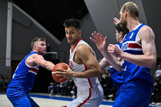 Iceland v Turkiye - FIBA Basketball World Cup 2027 European Qualifiers REYKJAVIK, ICELAND - AUGUST 31: Omer Faruk Yurtseven (C) of Turkiye in action against Tryggvi Hlinason (R) of Iceland during the FIBA Basketball World Cup 2027 European Qualifiers Second Round Group J match between Iceland and Turkiye at Laugardalsholl in Reykjavik, Iceland, on August 31, 2026. Muhammed Enes Yildirim Anadolu Reykjavik Iceland. Editorial use only. Please get in touch for any other usage.  Copyright: x2026xAnadoluxMuhammedxEnesxYildirimx