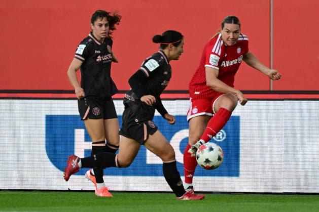 Frauenfußball - GILLES Vanessa bei dem Google Pixel Frauenfußball-Bundesligaspiel des FC Bayern München gegen den 1. FSV Mainz 05 am 31.08.2026, Deutschland, Bayern München FC Bayern Campus Bayern Deutschland *** Women s Soccer: Vanessa Gilles at the Google Pixel Women s Bundesliga match between FC Bayern Munich and 1. FSV Mainz 05 on August 31, 2026, in Germany, at the FC Bayern Campus in Munich, Bavaria, Germany