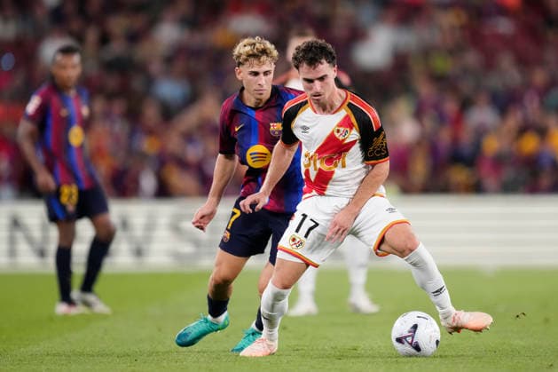 FC Barcelona, Barca v Rayo Vallecano de Madrid - LaLiga EA Sports 2026 27 Adria Pedrosa left-back of Rayo Vallecano and Spain and Fermin Lopez central midfield of Barcelona and Spain compete for the ball during the LaLiga EA Sports 2026 27 match between FC Barcelona and Rayo Vallecano de Madrid at Spotify Camp Nou on August 31, 2026 in Barcelona, Spain. Barcelona Spain  Copyright: xJosexBretonx originalFilename:bretonhernandez-fcbarcel260831_npO9g.jpg