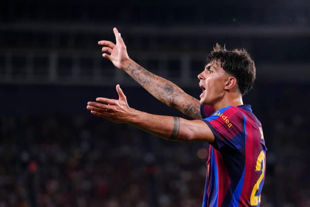 FC Barcelona, Barca v Rayo Vallecano de Madrid - LaLiga EA Sports 2026 27 Marc Bernal defensive midfield of Barcelona and Spain protest to referee during the LaLiga EA Sports 2026 27 match between FC Barcelona and Rayo Vallecano de Madrid at Spotify Camp Nou on August 31, 2026 in Barcelona, Spain. Barcelona Spain  Copyright: xJosexBretonx originalFilename:bretonhernandez-fcbarcel260831_npUy3.jpg