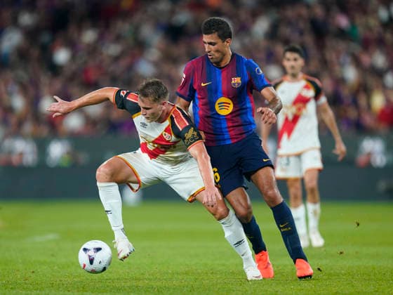 ESP: FC Barcelona, Barca - Rayo Vallecano. La Liga EA Sports. Matchday 3. Alemao of Rayo Vallecano and Rodrigo Rodri Hernandez of FC Barcelona during the La Liga EA Sports match between FC Barcelona and Rayo Vallecano played at Spotify Camp Nou Stadium on 31 Aug 2026 in Barcelona, Spain. kpng Copyright: xSergioxRuizx xPRESSINPHOTOx PS_2627_BAR_RAY_081