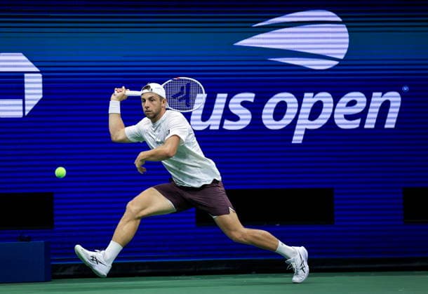 US Open tennis tournament - Day 2 Tallon Griekspoor of Netherlands in action against Ben Shelton of USA during the Men s Singles first round of the US Open Tennis Championships in Flushing Meadows, New York, USA, 31 August 2026. FLUSHING MEADOWS NEW YORK United States  Copyright: xCRISTOBALxHERRERA-ULASHKEVICHx