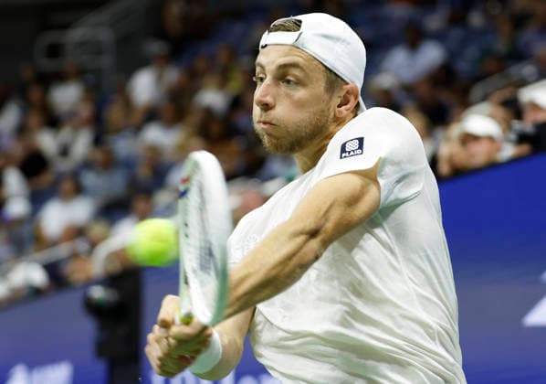 Tallon Griekspoor of the Netherlands returns a ball to Ben Shelton in the third set of their first round match in Arthur Ashe Stadium at the 2026 US Open Tennis Championship at the USTA Billie Jean King National Tennis Center in New York City on Monday, August 31, 2026. .  NYP20260831138 JOHNxANGELILLO