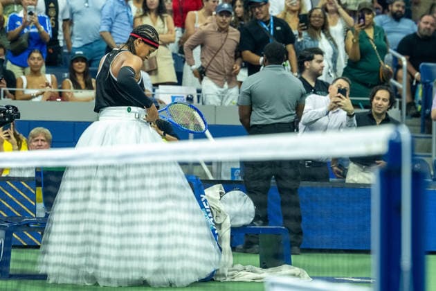 2026 US Open - Day 2 NEW YORK, NEW YORK - AUGUST 31: Naomi Osaka of Japan removes her dress for her match against Anastasia Zakharova during the 2026 US Open - Day 2 at USTA Billie Jean King National Tennis Center on August 31, 2026 in New York, New York. New York USTA Billie Jean King National Tennis Center New York United States Copyright: xSusanxMullane ISIxPhotosx 9747