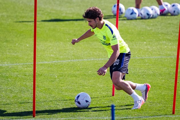 Atletico de Madrid Training Session Julian Alvarez of Atletico de Madrid is seen training with his teammates during the training session at Atletico de Madrid Training Complex in Madrid, Spain, on September 01, 2026. Madrid Atletico de Madrid Training Complex Madrid Spain Copyright: xAlbertoxGardinx AGardin_20260901_Foot_Atl_Tra_00023