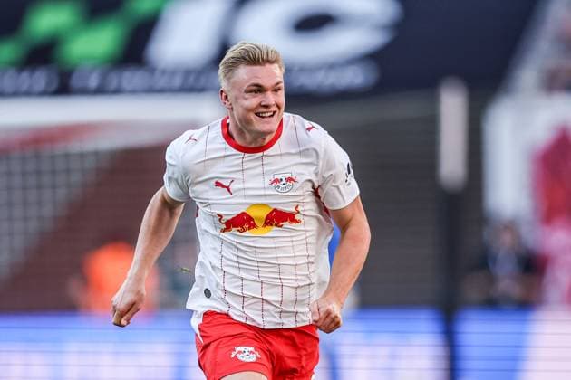 Football: RB Leipzig loan striker Conrad Harder to Racing Strasbourg – archive photos