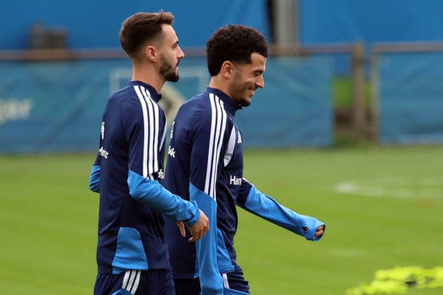 01.09.2026, xrekx, Fussball 1.Bundesliga, Hamburger SV - Training v.l. Fabio Vieira (Hamburger SV) Zakaria El Ouahdi (Hamburger SV) Hamburg *** September 1, 2026, xrekx, Soccer, Bundesliga 1, Hamburger SV Training: Fabio Vieira (Hamburger SV), Zakaria El Ouahdi (Hamburger SV), Hamburg