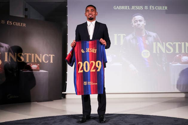 September 1, 2026, Barcelona, Barcelona, SPAIN: Gabriel Jesus poses with an FC Barcelona, Barca shirt during his presentation as new player of FC Barcelona at Commercial Office on September 01, 2026 in Barcelona, Spain. Gabriel Jesus Presentation As New Player Of FC Barcelona  - ZUMAa181 20260901_zaa_a181_008 Copyright: xJavierxBorregox