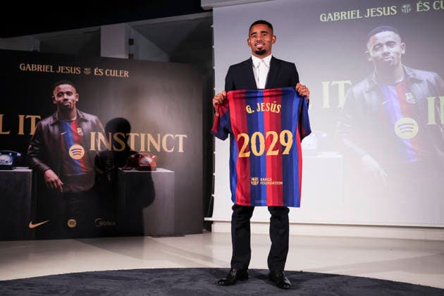September 1, 2026, Barcelona, Barcelona, SPAIN: Gabriel Jesus poses with an FC Barcelona, Barca shirt during his presentation as new player of FC Barcelona at Commercial Office on September 01, 2026 in Barcelona, Spain. Gabriel Jesus Presentation As New Player Of FC Barcelona  - ZUMAa181 20260901_zaa_a181_010 Copyright: xJavierxBorregox