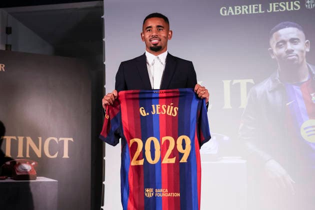 September 1, 2026, Barcelona, Barcelona, SPAIN: Gabriel Jesus poses with an FC Barcelona, Barca shirt during his presentation as new player of FC Barcelona at Commercial Office on September 01, 2026 in Barcelona, Spain. Gabriel Jesus Presentation As New Player Of FC Barcelona  - ZUMAa181 20260901_zaa_a181_013 Copyright: xJavierxBorregox