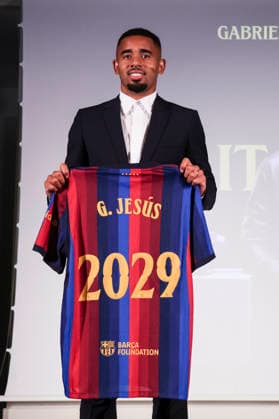 September 1, 2026, Barcelona, Barcelona, SPAIN: Gabriel Jesus poses with an FC Barcelona, Barca shirt during his presentation as new player of FC Barcelona at Commercial Office on September 01, 2026 in Barcelona, Spain. Gabriel Jesus Presentation As New Player Of FC Barcelona  - ZUMAa181 20260901_zaa_a181_015 Copyright: xJavierxBorregox