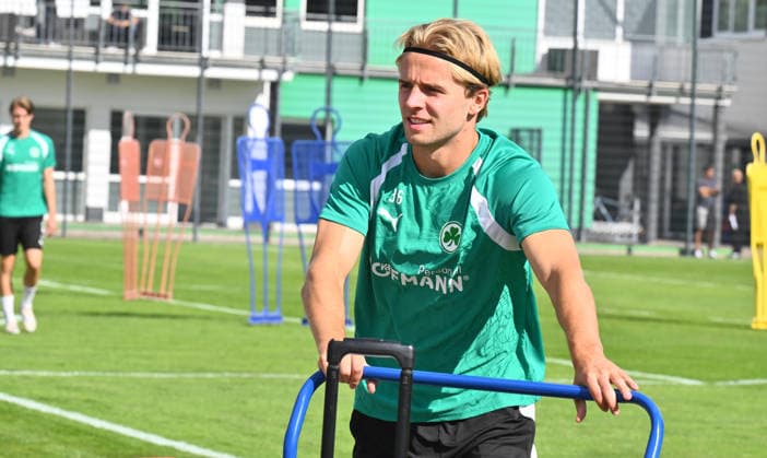 01.09.2026 - Fussball - 2. Bundesliga - Saison 2026 2027 - SpVgg Greuther Fürth Fuerth ( Kleeblatt ) - Training - - xwoxzix - Philipp Müller (36, SpVgg Greuther Fürth ) *** September 1, 2026 Soccer 2. Bundesliga 2026–2027 Season SpVgg Greuther Fürth Fürth Kleeblatt Training xwoxzix Philipp Müller 36, SpVgg Greuther Fürth