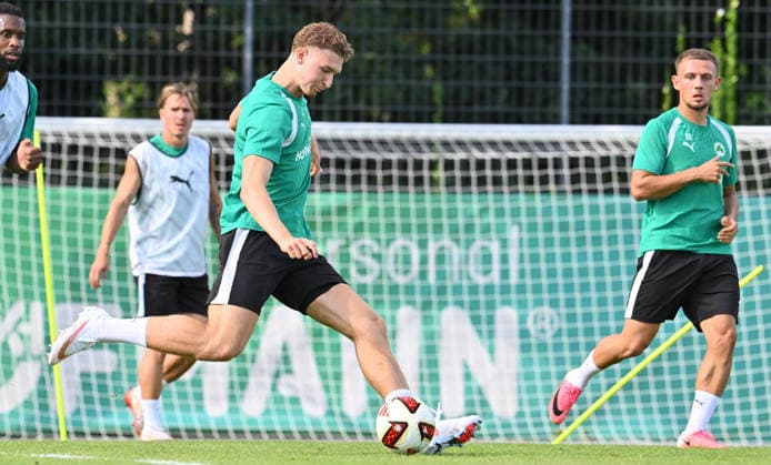 01.09.2026 - Fussball - 2. Bundesliga - Saison 2026 2027 - SpVgg Greuther Fürth Fuerth ( Kleeblatt ) - Training - - xwoxzix - Elias Benkara (4, SpVgg Greuther Fürth ) *** September 1, 2026 Soccer 2. Bundesliga 2026–2027 Season SpVgg Greuther Fürth Fürth Kleeblatt Training xwoxzix Elias Benkara 4, SpVgg Greuther Fürth