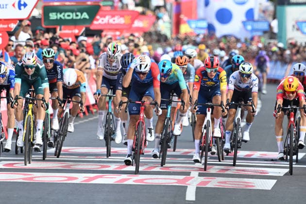 01-09-2026 Vuelta A Espana; Tappa 10 Alcaraz - Elche De La Sierra; 2026, Groupama - Fdj United; 2026, Visma - Lease A Bike; 2026, Lidl - Trek; Tronchon, Bastien; Van Aert, Wout; Nys, Thibau; Elche De La Sierra; 