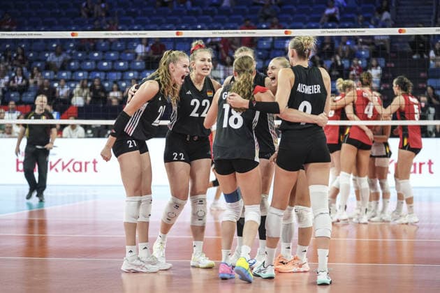 Belgium v Germany - CEV EuroVolley 2026 ISTANBUL, TURKIYE - SEPTEMBER 01 : Players of the Germany celebrate after a point during the 2026 2026 Women s European Volleyball Championship match between Belgium and Germany at Sinan Erdem Hall in Istanbul, Turkiye on September 01, 2026. Agit Erdi Ulukaya Anadolu Istanbul Turkey. Editorial use only. Please get in touch for any other usage.  Copyright: x2026xAnadoluxAgitxErdixUlukayax