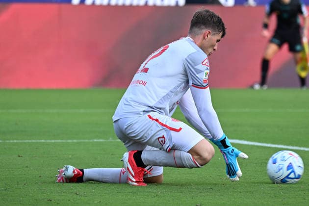 Parma Calcio v Cremonese - Coppa Italia Federico Agazzi of US Cremonese controls the ball during the soccer match between Parma Calcio 1913 and US Cremonese, a leg 16 match of the Frecciarossa Italian Cup 2026 2027, at Ennio Tardini Stadium in Parma, Italy, on September 1, 2026. Parma Italy Italy  Copyright: xRobertoxTommasinix originalFilename:tommasini-parmacal260901_npQTY.jpg