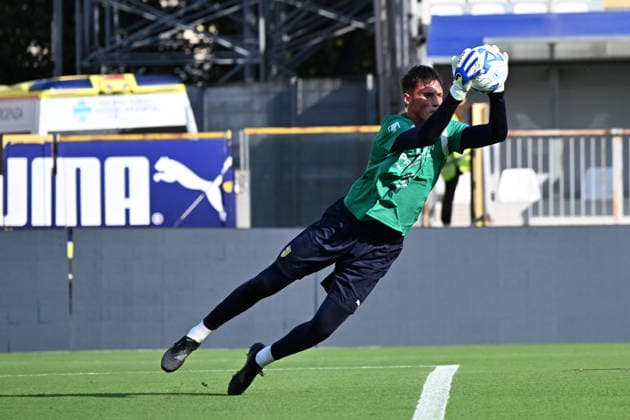 Parma Calcio v Cremonese - Coppa Italia Franco Daffara of Parma Calcio 1913 warms up before the soccer match between Parma Calcio 1913 and US Cremonese, the 16th leg of the Frecciarossa Italian Cup 2026 2027, at Ennio Tardini Stadium in Parma, Italy, on September 1, 2026. Parma Italy Italy  Copyright: xRobertoxTommasinix originalFilename:tommasini-parmacal260901_npxdD.jpg