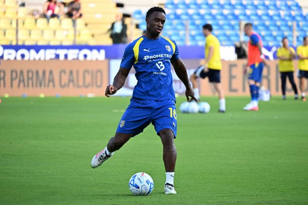 Parma Calcio v Cremonese - Coppa Italia Mandela Keita of Parma Calcio 1913 warms up during the soccer match between Parma Calcio 1913 and US Cremonese, leg 16 of the Frecciarossa Italian Cup 2026 2027, at Ennio Tardini Stadium in Parma, Italy, on September 1, 2026. Parma Italy Italy  Copyright: xRobertoxTommasinix originalFilename:tommasini-parmacal260901_npxlG.jpg