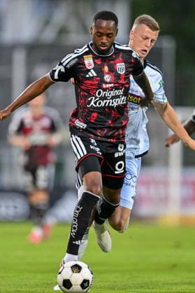 SOCCER - BL, WAC vs LASK WOLFSBERG,AUSTRIA,01.SEP.26 - SOCCER - ADMIRAL Bundesliga, Wolfsberger AC vs Linzer ASK. Image shows Melayro Bogarde (LASK) and Marco Sulzner (WAC).  GEPAxpictures xAvnixRetkoceri