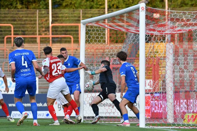 Soccer Regional League West, Matchday 6: Rot Weiß Oberhausen vs. SV Westfalia Rhynern on September 1, 2026, at the Niederrhein Stadium in Oberhausen. Goal to make it 1–0 by Kerem Yalcin (Oberhausen) xRx