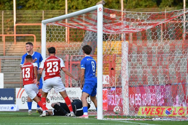 Soccer Regional League West, Matchday 6: Rot Weiß Oberhausen vs. SV Westfalia Rhynern on September 1, 2026, at the Niederrhein Stadium in Oberhausen. Goal to make it 1–0 by Kerem Yalcin (Oberhausen) xRx