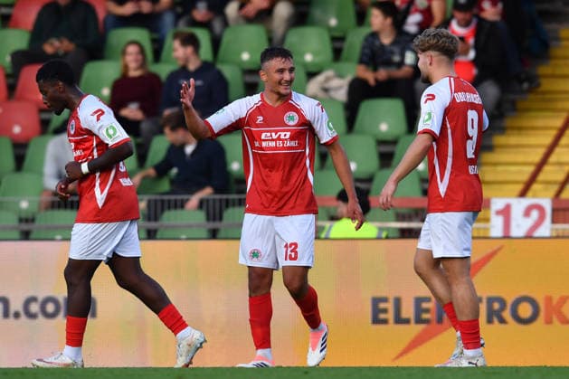 Soccer Regionalliga West, Matchday 6: Rot Weiß Oberhausen vs. SV Westfalia Rhynern on September 1, 2026, at the Niederrhein Stadium in Oberhausen. Celebration of the 1–0 goal scored by Kerem Yalcin for Oberhausen. xRx