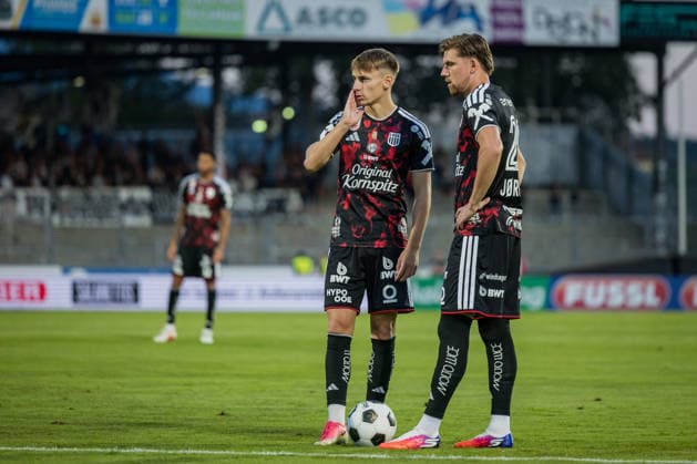 SOCCER - BL, WAC vs LASK WOLFSBERG,AUSTRIA,01.SEP.26 - SOCCER - ADMIRAL Bundesliga, Wolfsberger AC vs Linzer ASK. Image shows Krystof Danek and Kasper Joergensen (LASK).  GEPAxpictures xMatthiasxTrinkl