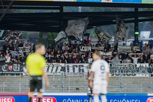 SOCCER - BL, WAC vs LASK WOLFSBERG,AUSTRIA,01.SEP.26 - SOCCER - ADMIRAL Bundesliga, Wolfsberger AC vs Linzer ASK. Image shows fans of Linzer ASK.  GEPAxpictures xMatthiasxTrinkl