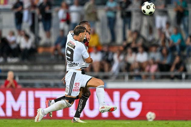 SOCCER - BL, WAC vs LASK WOLFSBERG,AUSTRIA,01.SEP.26 - SOCCER - ADMIRAL Bundesliga, Wolfsberger AC vs Linzer ASK. Image shows Giacomo Vrioni (WAC) and Melayro Bogarde (LASK).  GEPAxpictures xAvnixRetkoceri