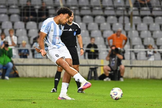 Tor Arian Ortivero CALDERON of TSV 1860 Munich scores the goal to make it 1–2 on a penalty kick; play, shot on goal, Bavarian State Cup, Toto Cup: TSV 1860 Munich vs. TSV Buchbach on September 1, 2026, at Gruenwalder Stadium