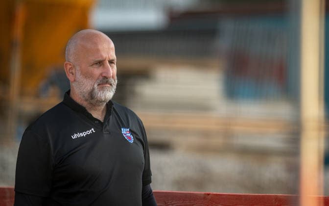 Soccer, 2026–2027 Season, Regionalliga West, September 1, 2026, Matchday 6, Men s, 1 FC Bocholt (mint) vs. Bonner SC (blue and red); Bjoern Mehnert, Coach of Bonner SC; Bocholt Stadium am Huenting, Germany 260901_fb_1fc-bocholt_bonner-sc_58337