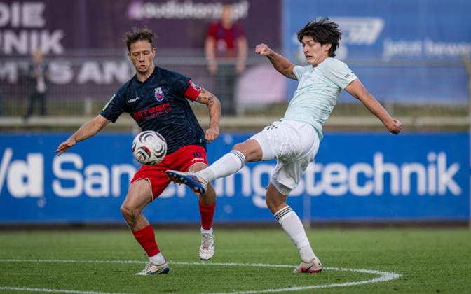 Soccer, 2026–2027 Season, Regionalliga West, September 1, 2026, Matchday 6, Men’s, 1 FC Bocholt (mint) vs. Bonner SC (blue and red) – Coach: Maximilian Pommer (Bonner SC), Mika Walther (1 FC Bocholt), Bocholt Stadium am Huenting, Germany 260901_fb_1fc-bocholt_bonner-sc_58345