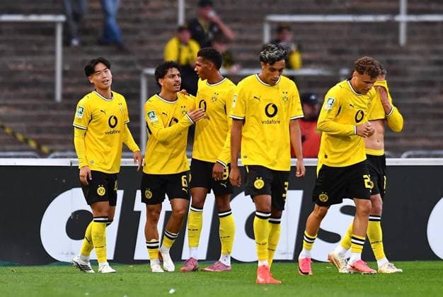 Borussia Dortmund U23 vs. Schalke 04 U23 ** FOR EDITORIAL PURPOSES ONLY ** EDITORIAL USE ONLY ** p Soccer Regionalliga West, Matchday 6: Borussia Dortmund U23 vs. Schalke 04 U23 on September 1, 2026, at the Rote Erde Stadium in Dortmund. Ayman Azhil of Borussia Dortmund U23 celebrates the 1-0 victory. Germany, North Rhine-Westphalia, Dortmund. Copyright ThorstenxTillmann Copyright: ThorstenxTillmann doc87ezw2u0rowurdefvir ,EDITORIAL USE ONLY Copyright: ThorstenxTillmann